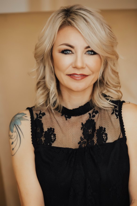 ALJacksonHeadshot_perrywinklephotographysmall